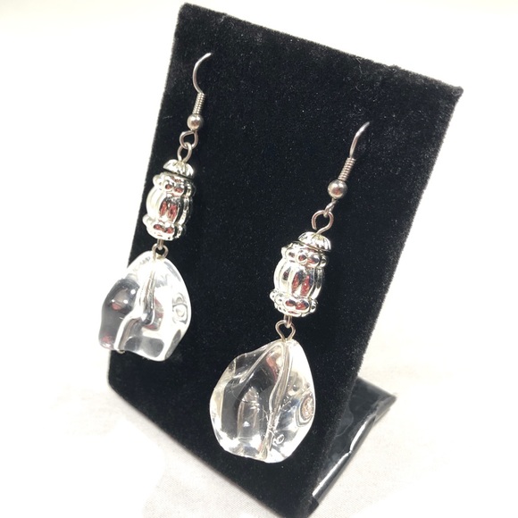 EARRINGS & RING SET - Earrings clear rock look w/ Silver-tone beads. Ring clear. - Picture 3 of 16